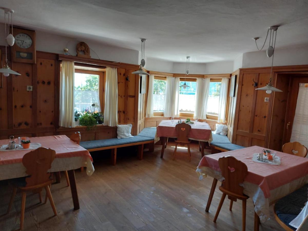 Moarhof Hotel Meltina Esterno foto
